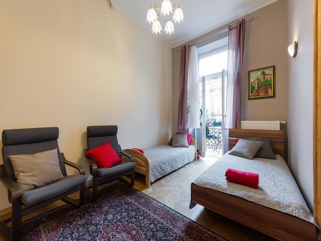 5 Bedroom Family Apartment Krakow Room photo