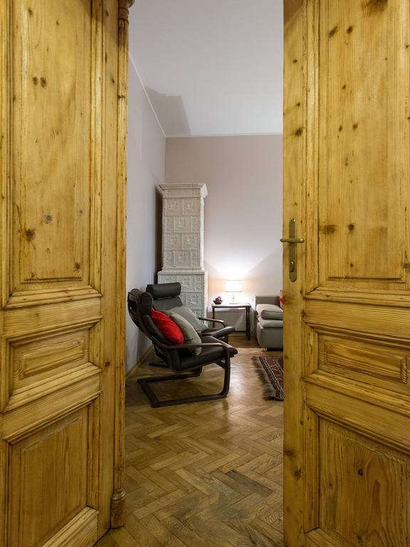 5 Bedroom Family Apartment Krakow Room photo