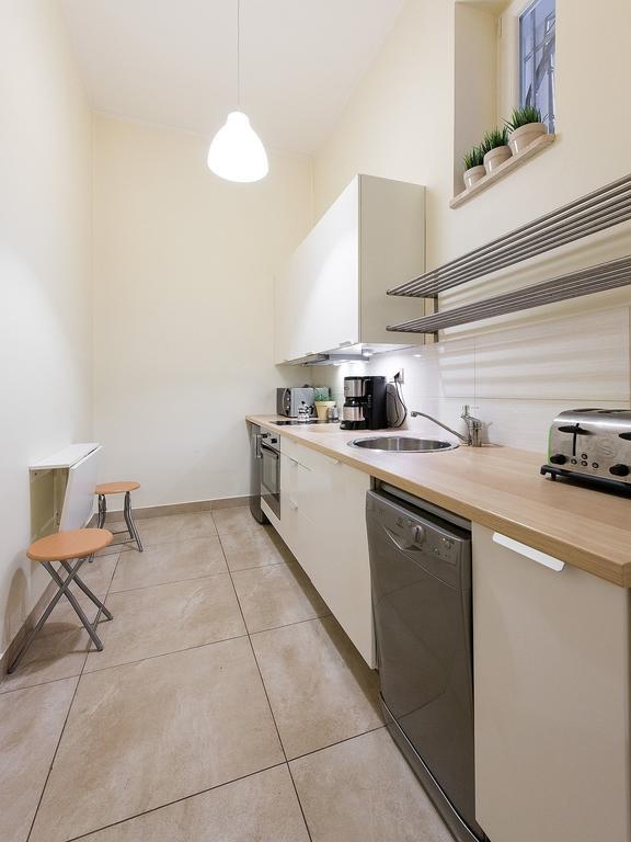 5 Bedroom Family Apartment Krakow Room photo